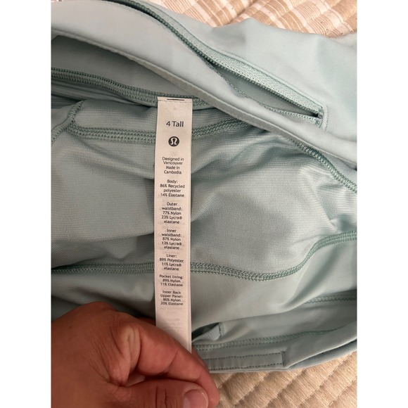 Lululemon Speed Up High Rise Short 2.5 Inch Light Blue Size 4 Tall - Picture 5 of 7